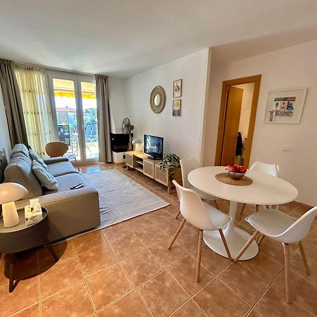 Apartament Reformat, Wi Fi, Parking, Piscina, Ac カレリャ・デ・パラフルジェリ エクステリア 写真