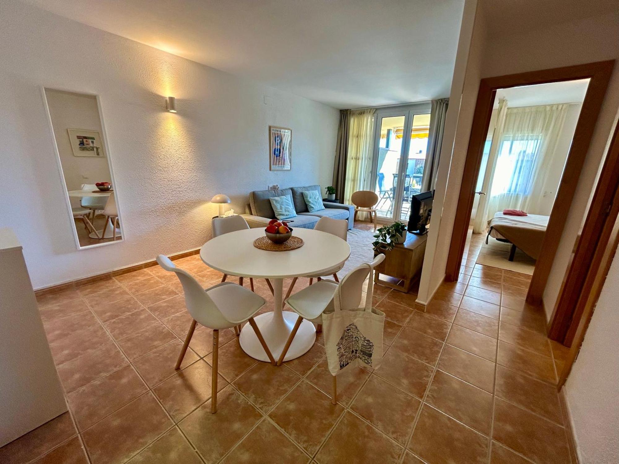 Apartament Reformat, Wi Fi, Parking, Piscina, Ac カレリャ・デ・パラフルジェリ エクステリア 写真