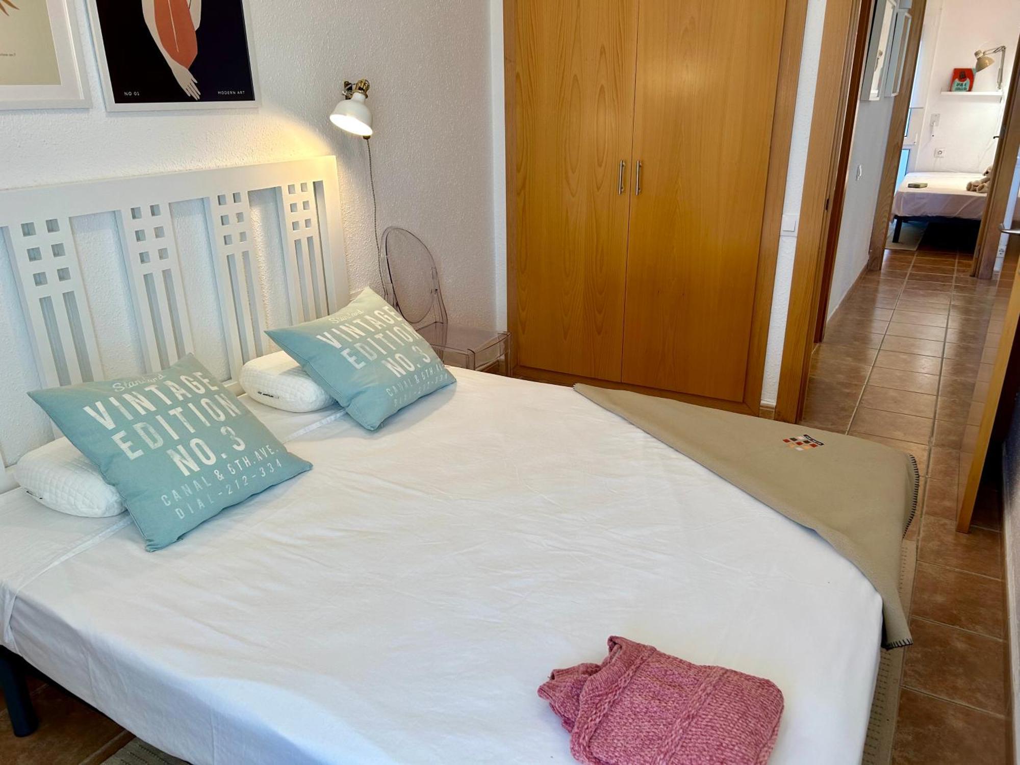Apartament Reformat, Wi Fi, Parking, Piscina, Ac カレリャ・デ・パラフルジェリ エクステリア 写真