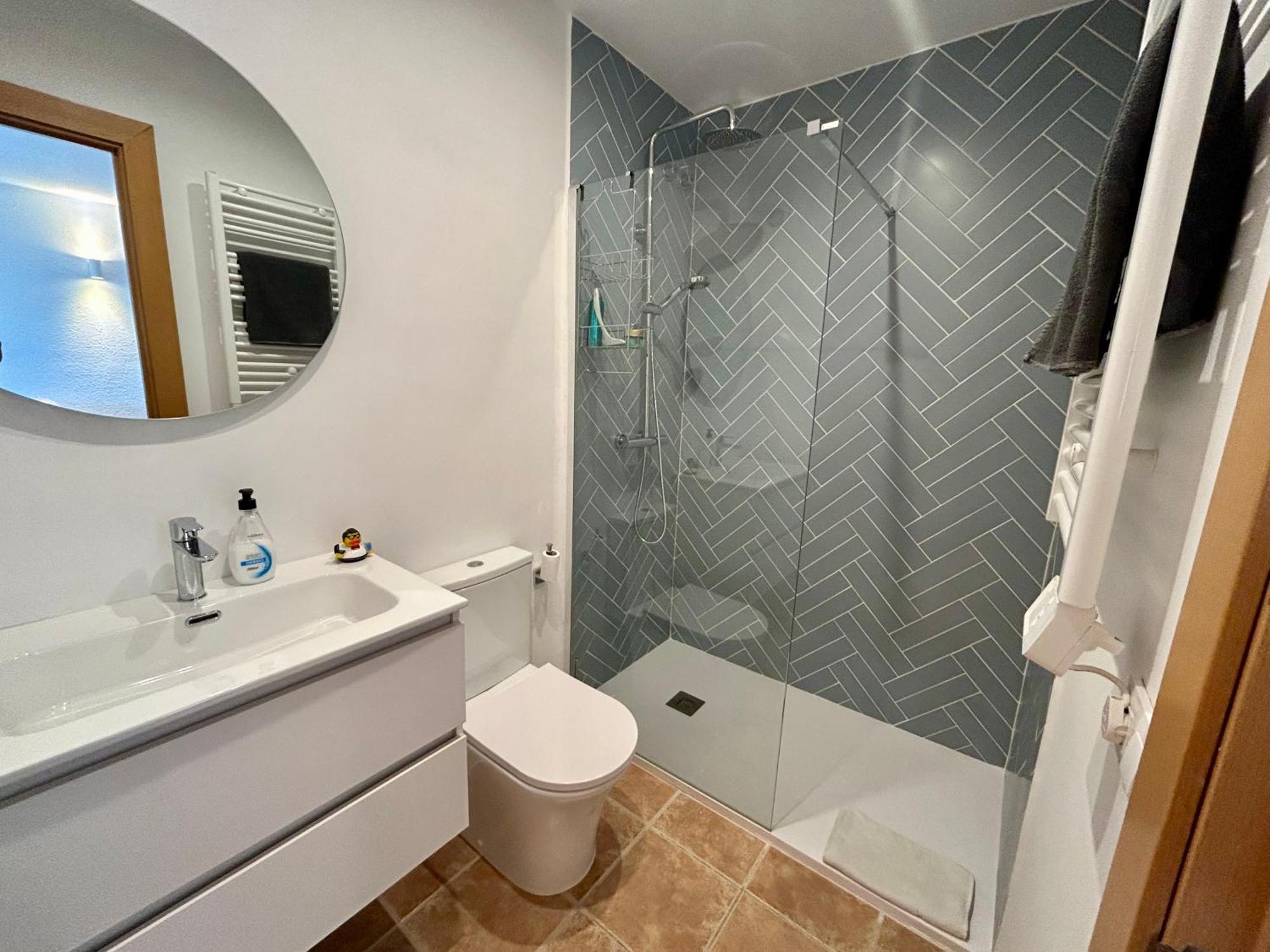 Apartament Reformat, Wi Fi, Parking, Piscina, Ac カレリャ・デ・パラフルジェリ エクステリア 写真